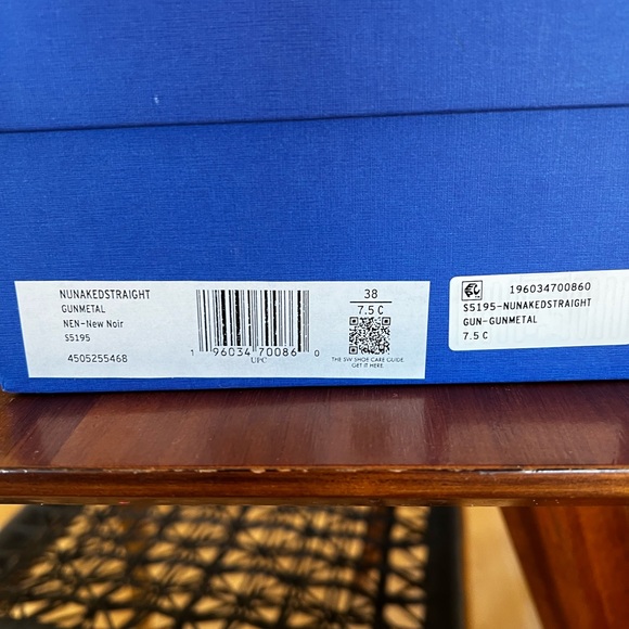 Stuart Weitzman Nunaked Straight Heel - Picture 6 of 8